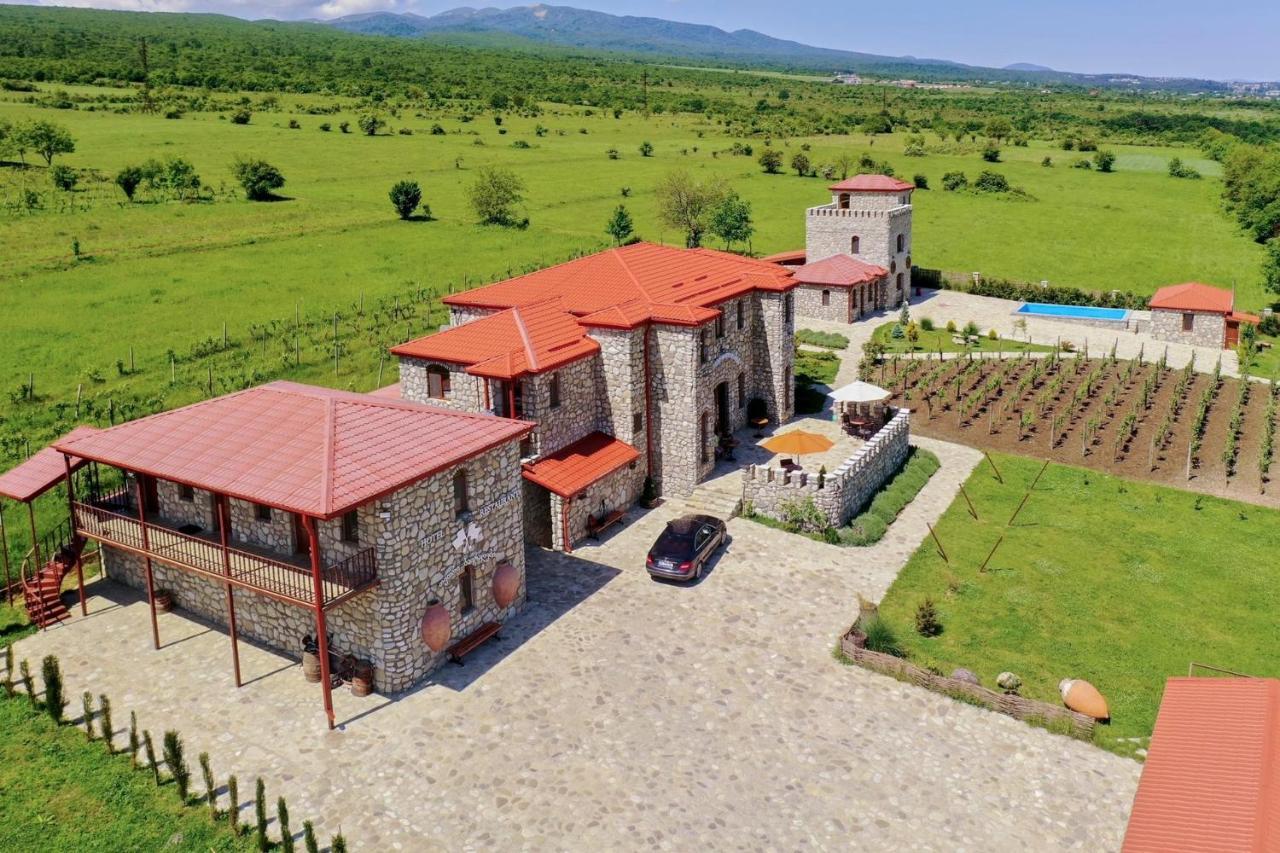 Chateau Tetri Bairagebi White Flags Kisiskhevi 외부 사진