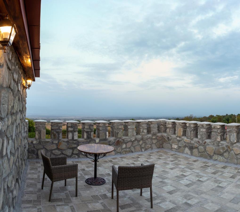 Chateau Tetri Bairagebi White Flags Kisiskhevi 외부 사진